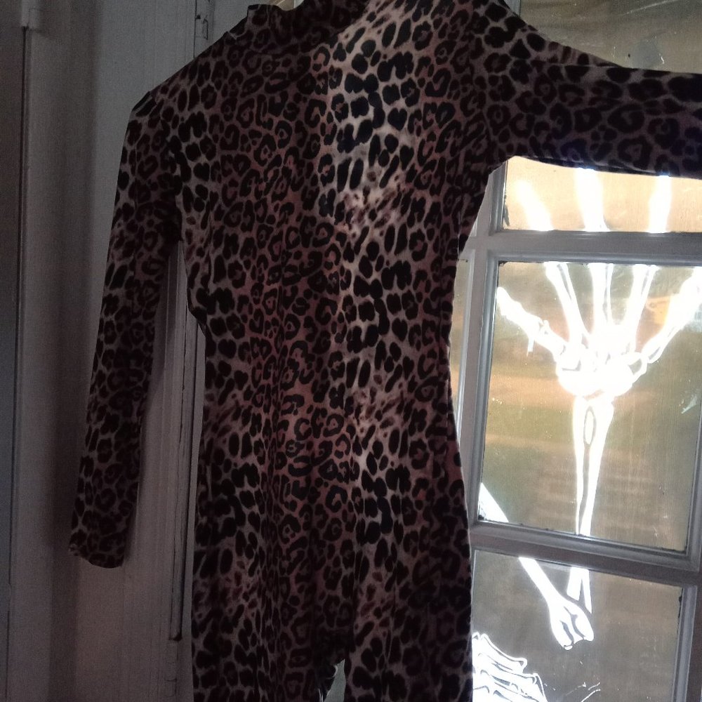 Onw piece animal print romper